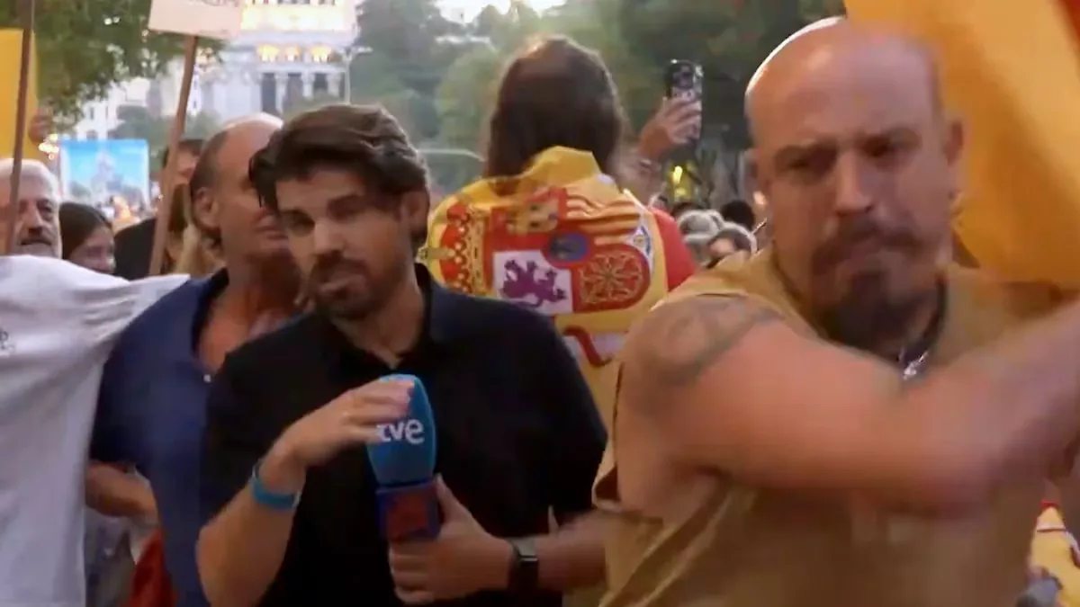 Assaults on journalists in Ceuta: from "traitors!" to "hope you get raped!"