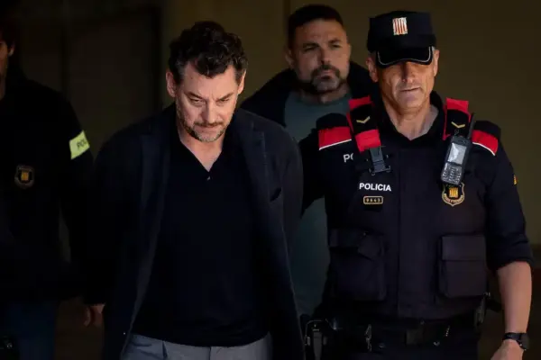 The judge orders to track Jonathan Andic's expenses and calls during his trip to Ecuador