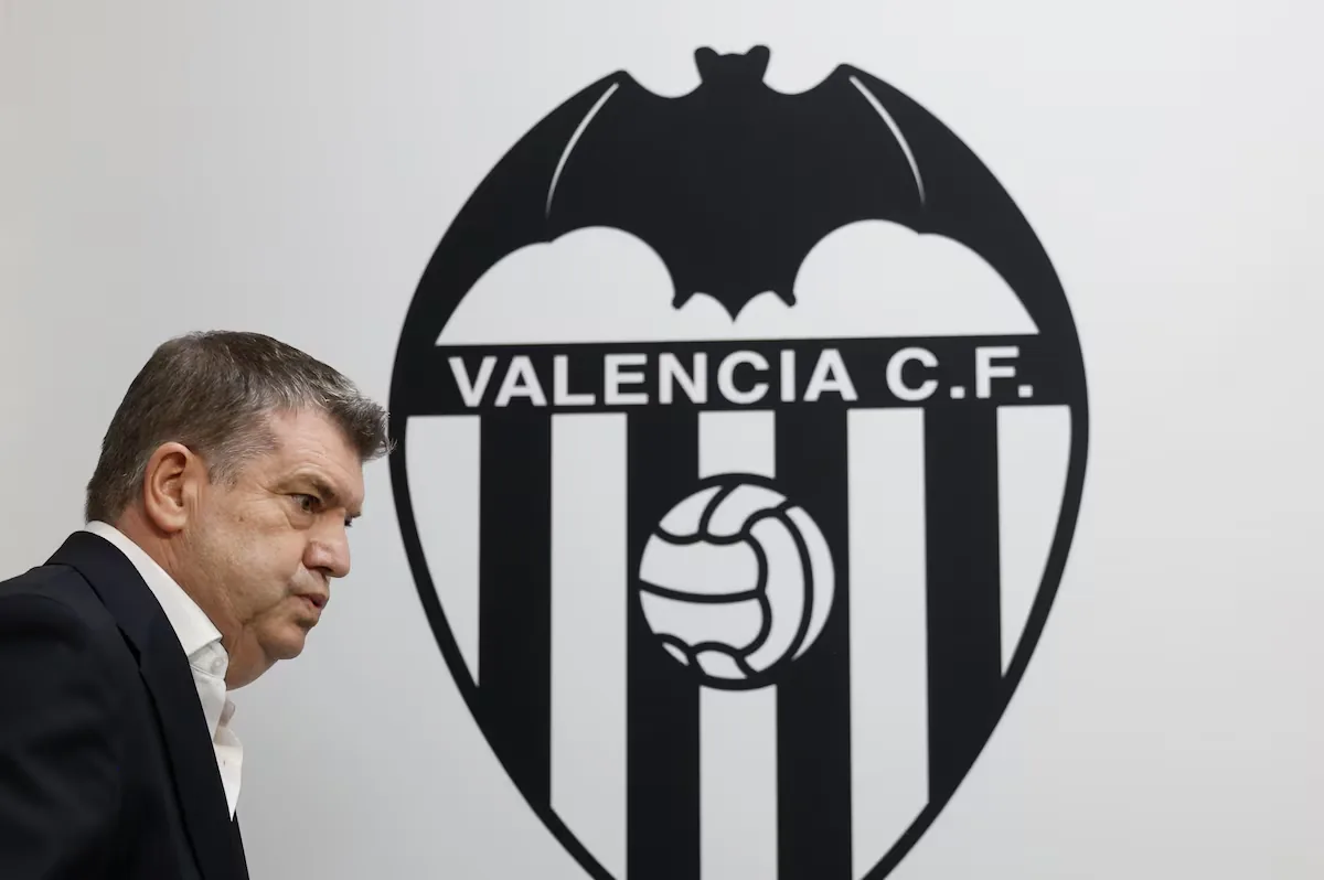 El Valencia, en una economía de guerra, fía su futuro al Nuevo Mestalla