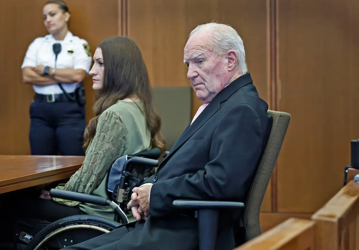 The judge threatens to declare the trial of Lindsay Clancy for killing her three children null due to the jury deadlock