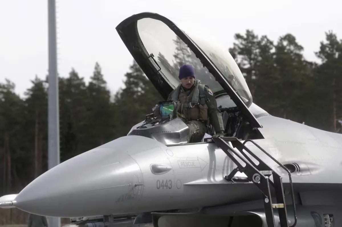 NATO briefly deploys fighter jets due to a new drone incursion into Estonian airspace