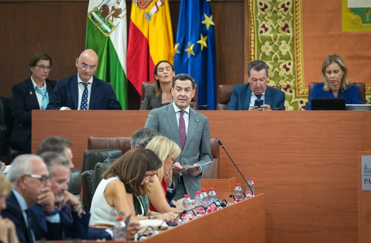 Moreno shields himself behind the Ceuta crisis: “Andalusia’s will also be his Parliament”