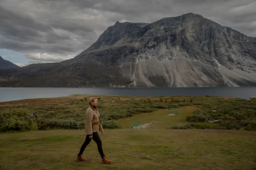 Trump announces an agreement with Denmark to assume “permanent control of the security” of Greenland