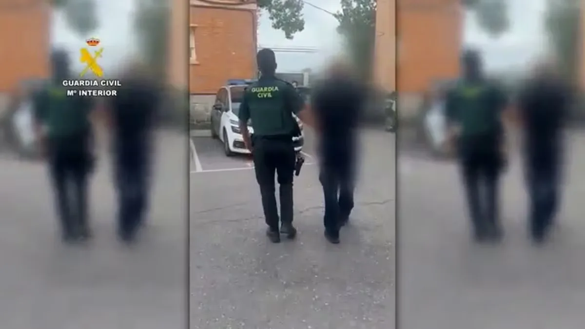 Open bar in a ‘hypermarket’ in Collado Villalba: worker arrested for stealing 1,422 bottles of alcohol and drinks