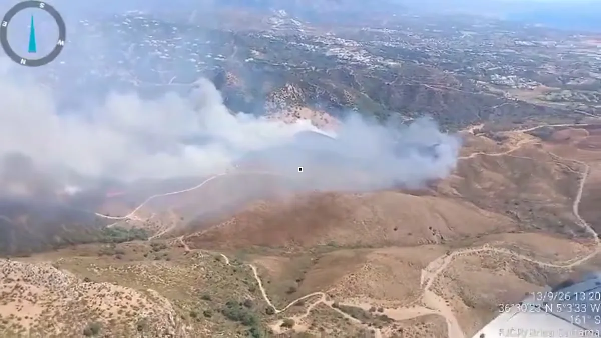 Confined a municipality in the mountains of Málaga due to a forest fire
