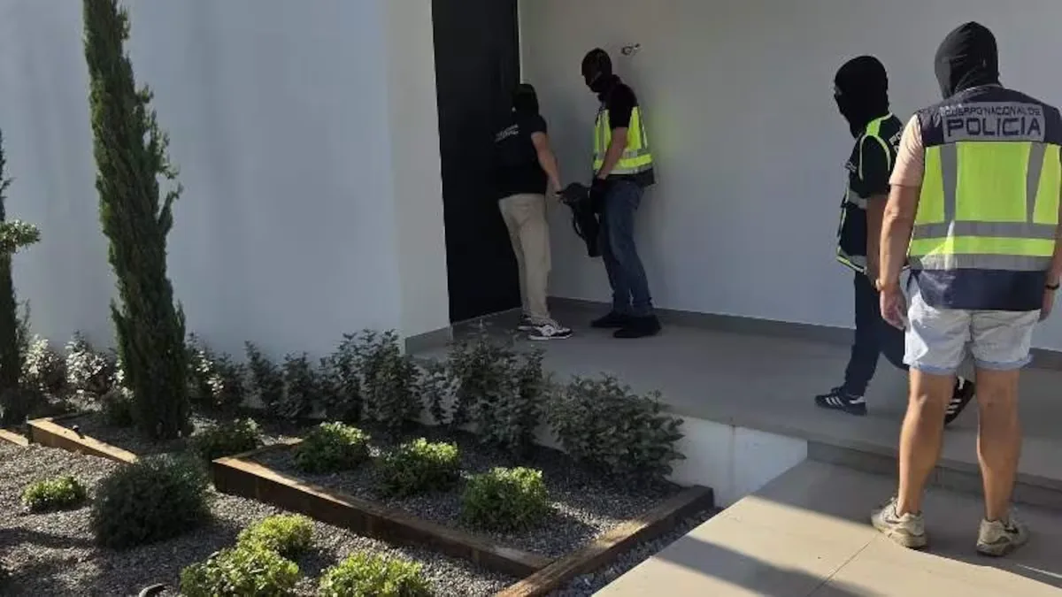Discreet, accessible, unpretentious, and with a management office in Marbella: the tax advisor recommended by drug traffickers on the Costa del Sol falls