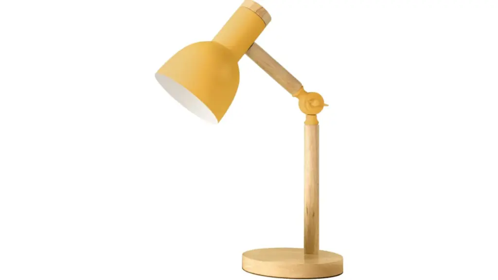 As decorative as practical: colored desk lamps you will want in your room.