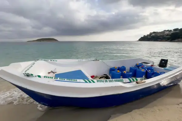 Intercepted 56 migrants arriving in four dinghies to Mallorca, Cabrera, and Formentera