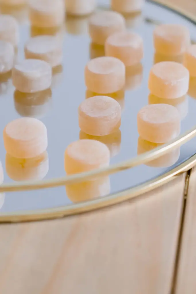 The chef who gave up his Michelin star opened a restaurant in a Madrid market and now sells candy for adults
