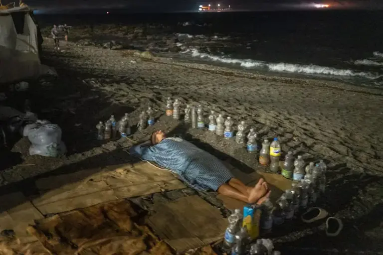 Last nights at El Trampolín: the beach of shame and unanswered questions