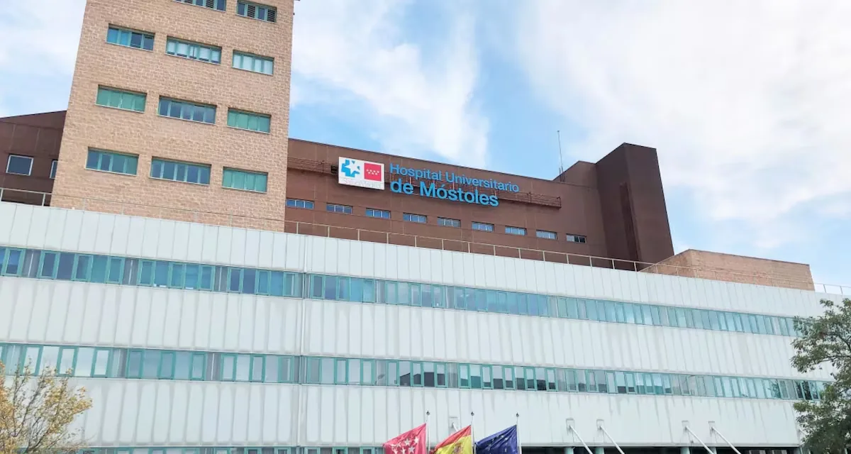 ‘El Niño’, a well-known car thief from Madrid, is abandoned at the Móstoles Hospital with five gunshot wounds