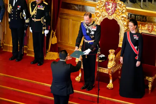 Haakon VIII sworn in as King of Norway before the Parliament