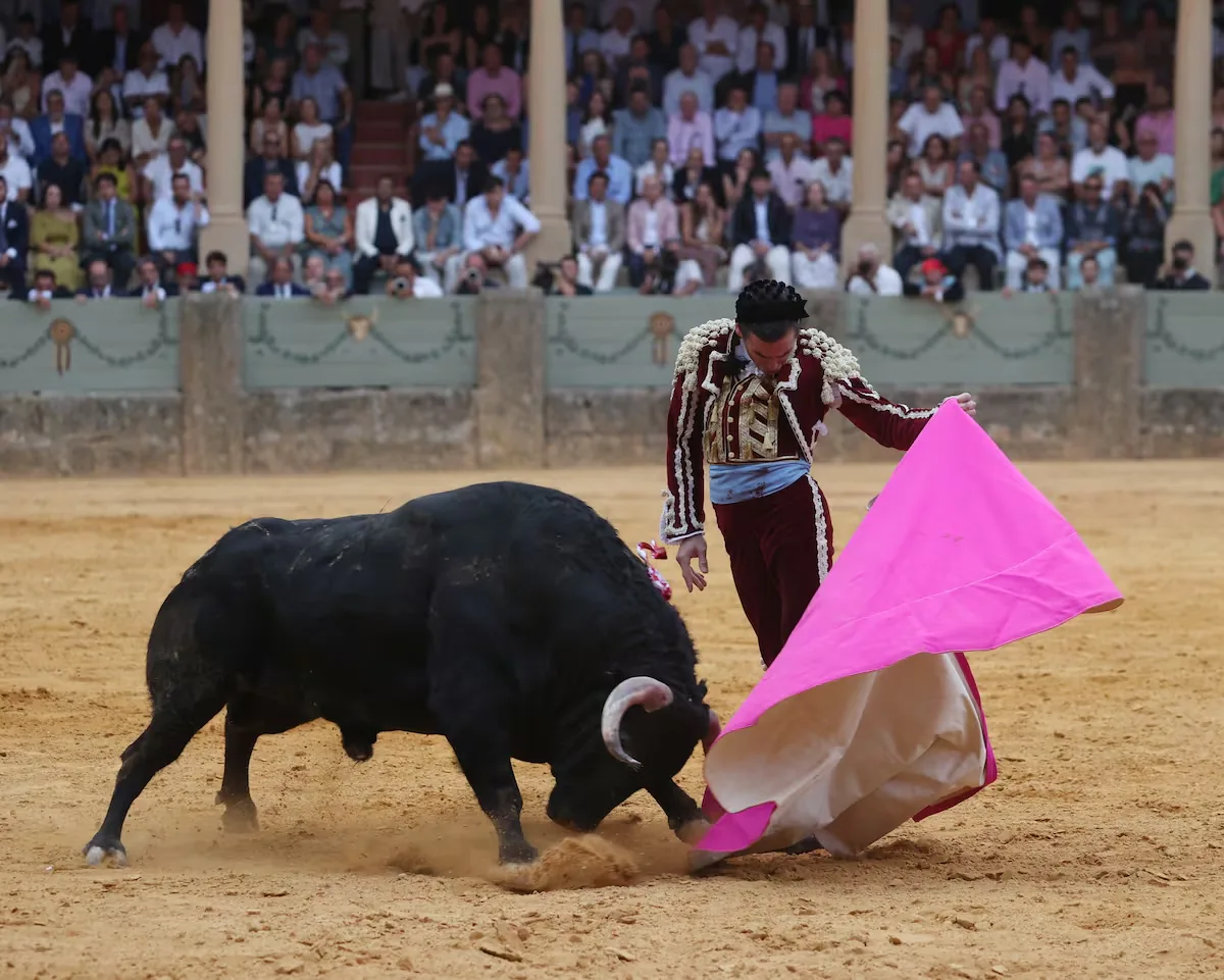 Ronda reunited with a Goyesca bullfight empty of content