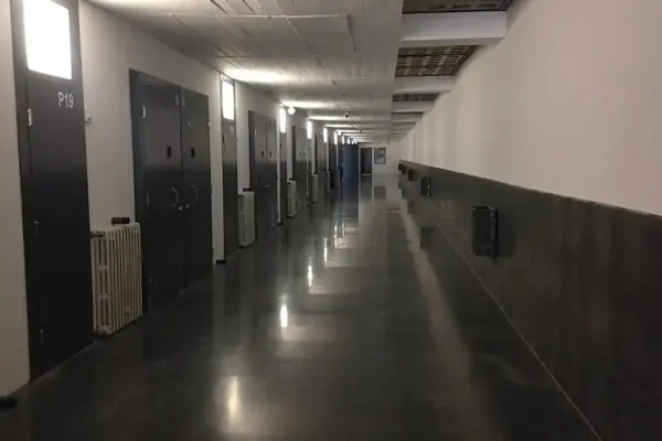 Catalonia plans up to 700 new prison places in modules due to the increase in inmates