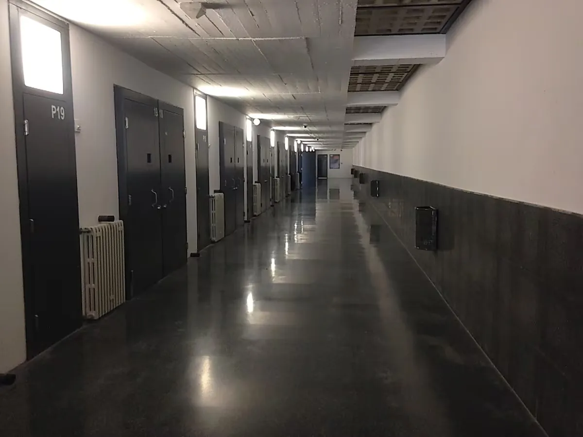 Catalonia plans up to 700 new prison places in modules due to the increase in inmates