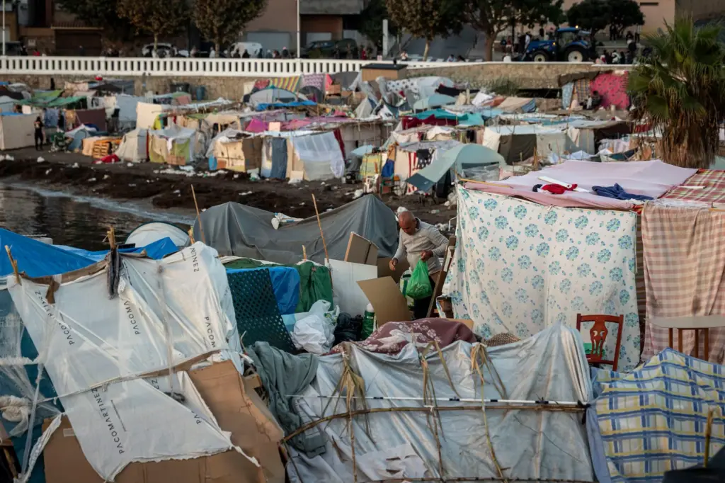 Feijóo digs in with Vox and closes the door to any minor from Ceuta going to the Peninsula