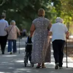 The new dependency and disability laws face their final step in Congress: more home care, less bureaucracy