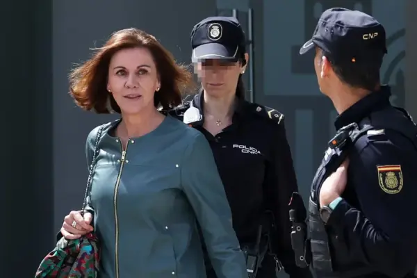 A new police report links Cospedal's audios with Villarejo's diaries